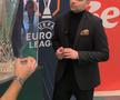 L-a prins pe Raul Rusescu înainte de FCSB - United și l-a luat la „outfit check”: „De unde e sacoul?”