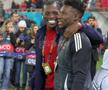 Joyskim Dawa și Andre Onana, înainte de FCSB - Manchester United / FOTO: Ionuț Iordache (GSP)