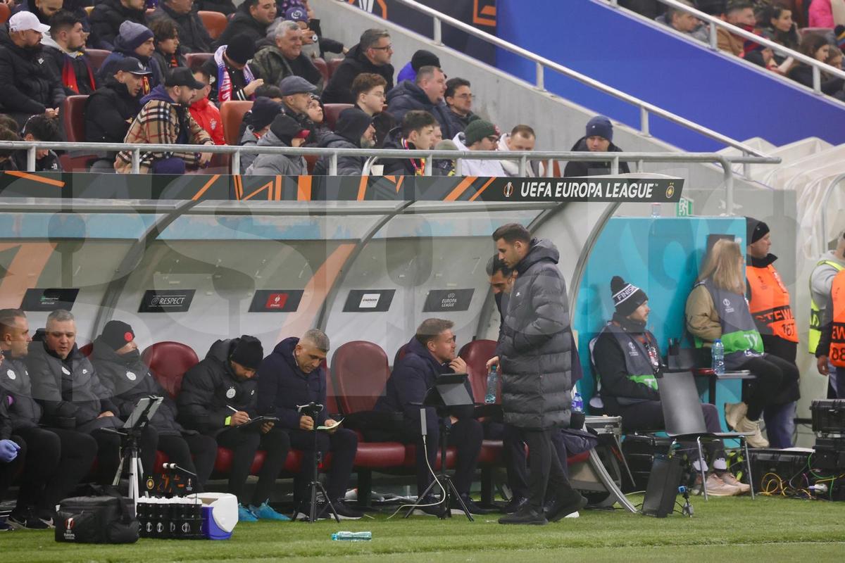 Cum s-au făcut schimbările în FCSB - Manchester United, foto: GSP