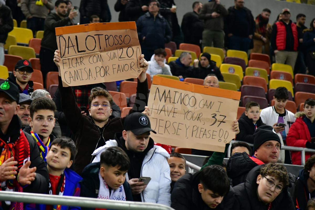 Scenografie în memoria lui Duckadam la FCSB - Man United