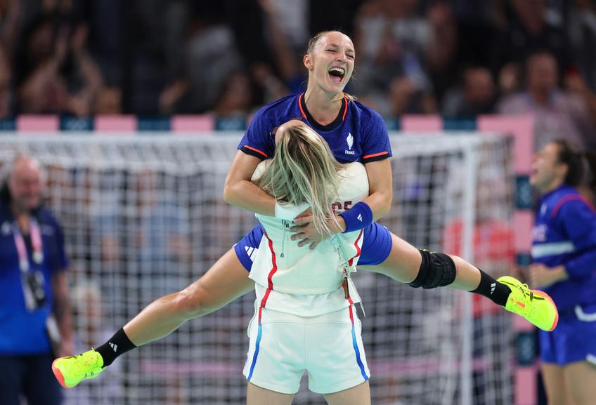 Alicia Toublanc e campioană mondială cu Franța / FOTO: GettyImages
