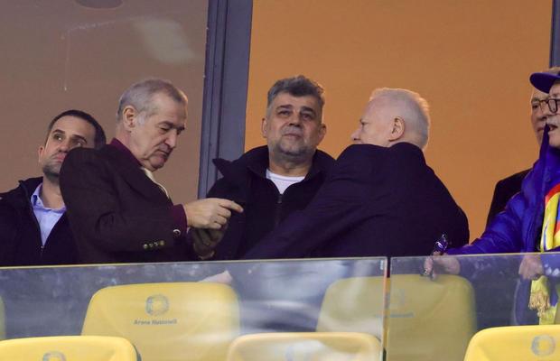 Oaspete special în loja lui Gigi Becali, la FCSB - Manchester United » Cum l-au surprins fotoreporterii GSP