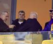 Marcel Ciolacu, alături de Gigi Becali la FCSB - Manchester United, foto: Ionuț Iordache