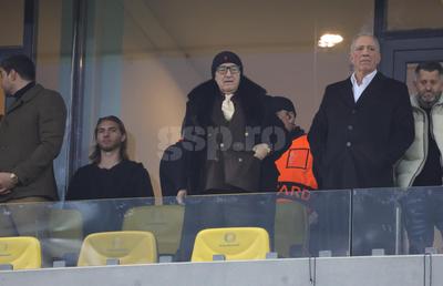 Gigi Becali acuză falimentul tactic cu Manchester United: „Nu mai joci așa vreodată la FCSB!”