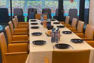 I-au pregătit loja 110 lui Gigi Becali, pentru meciul istoric cu United » Ce a găsit pe masă patronul FCSB