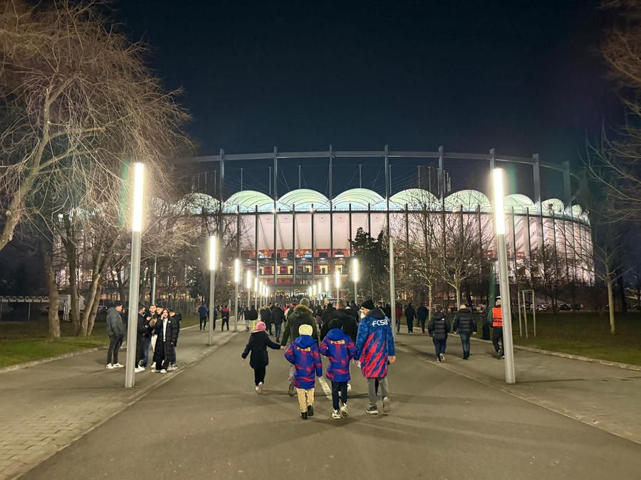 S-au deschis porțile pentru FCSB - Manchester United FCSB a mers tiptil pentru o remiză cu Manchester United, însă a trezit „diavolul” după pauză și a fost pedepsită » Campioana continuă în play-off