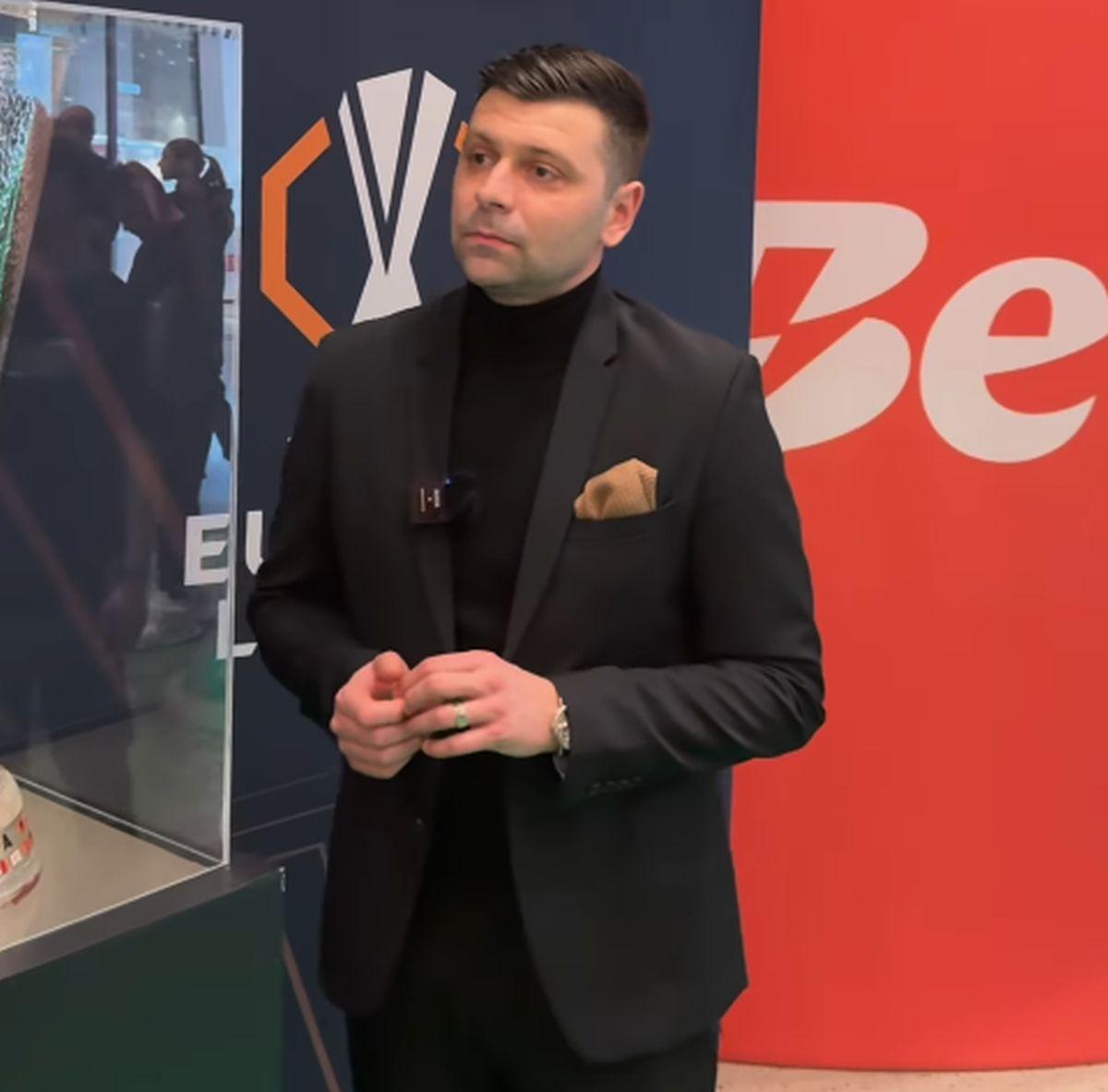 L-a prins pe Raul Rusescu înainte de FCSB - United și l-a luat la „outfit check”: „De unde e sacoul?”