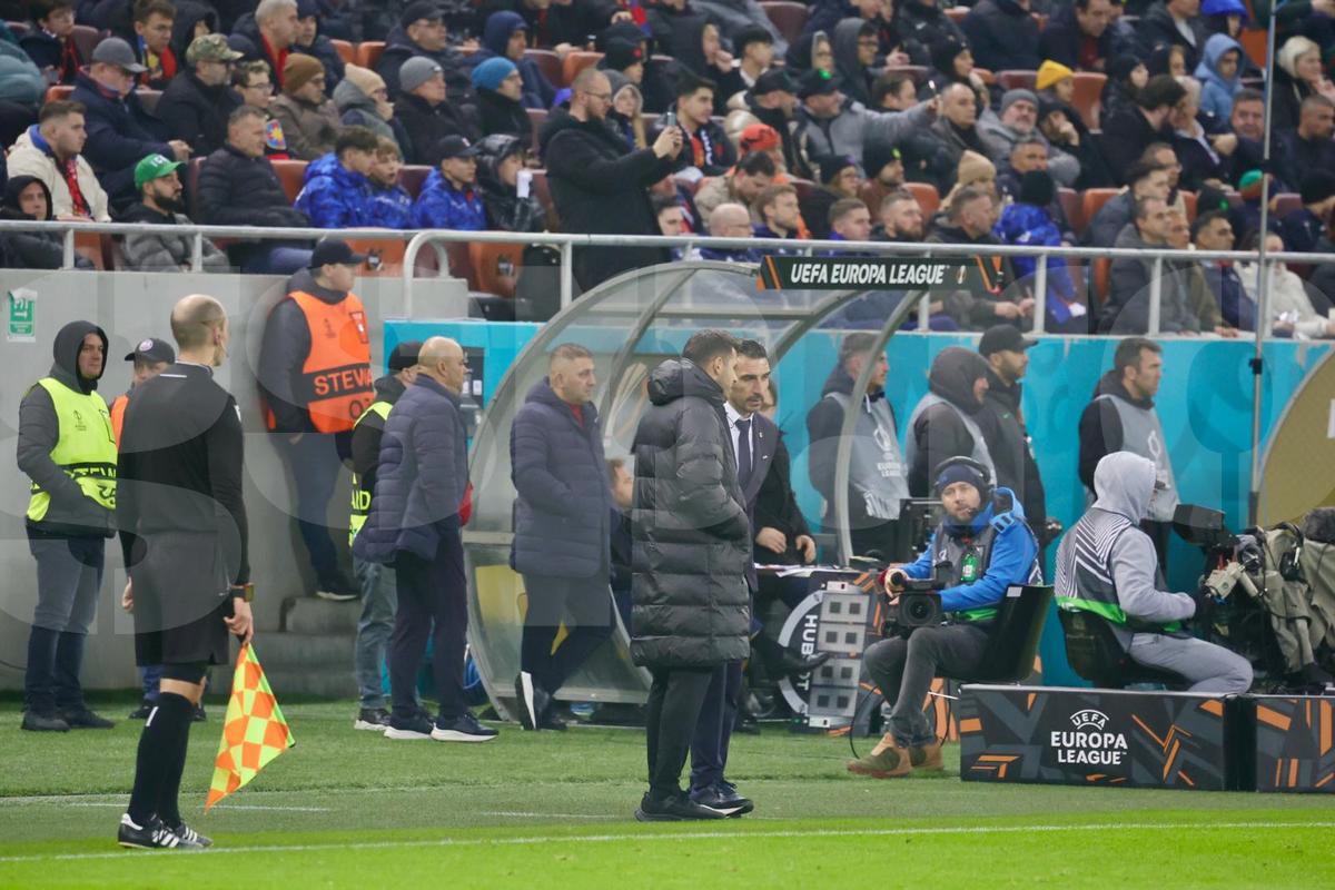 Becali a ordonat, Meme s-a conformat » Imagini incredibile: englezii au văzut pe viu cum se fac schimbările la FCSB!