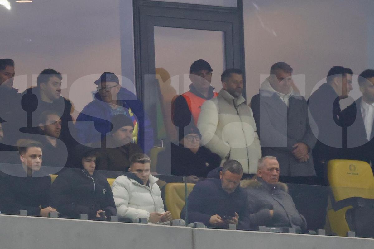 Becali a ordonat, Meme s-a conformat » Imagini incredibile: englezii au văzut pe viu cum se fac schimbările la FCSB!