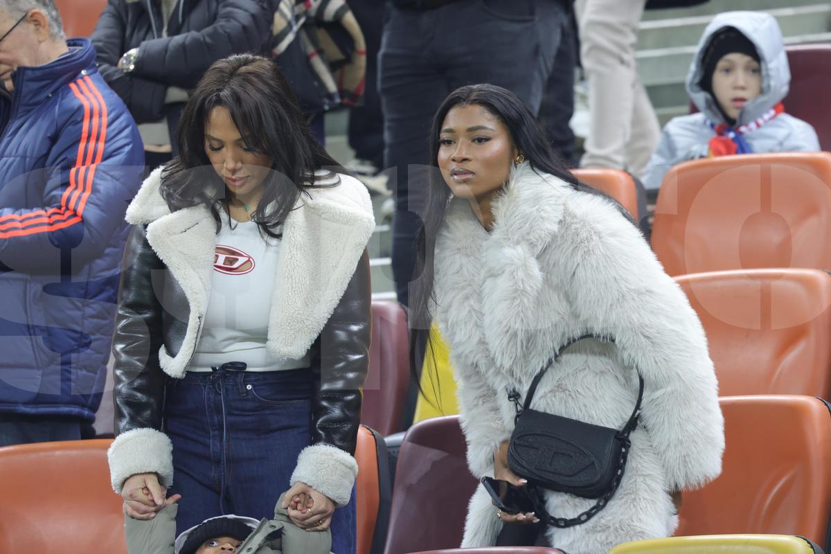 Mbali Malindi, iubita lui Siyabonga Ngezana, la meciul FCSB - Manchester United