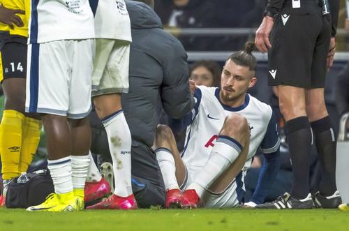 Radu Drăgușin s-a accidentat în Tottenham - Elfsborg și nu va mai juca în acest sezon. foto: Imago Images