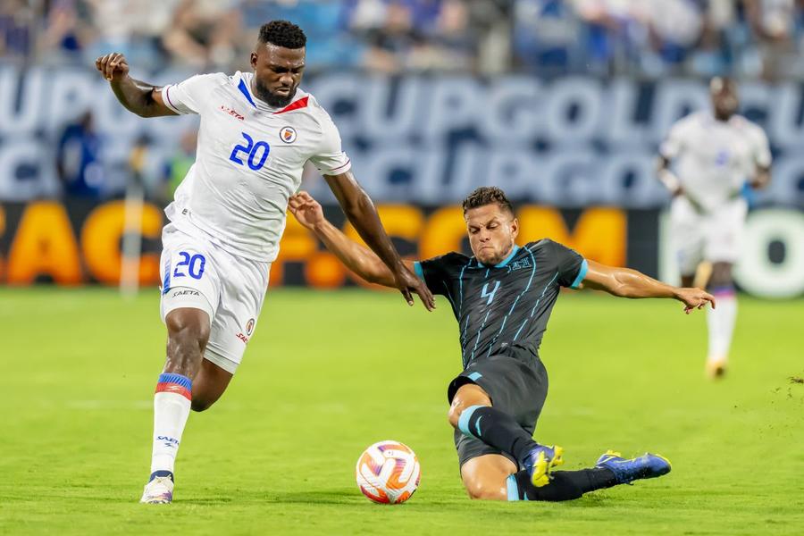 Frantzdy Pierrot (nr. 20), omul de gol al haitienilor / Foto: Imago GRUPA C: Echipele tip, vedetele și toate detaliile despre Brazilia, Maroc, Haiti și Scoția » Programul meciurilor