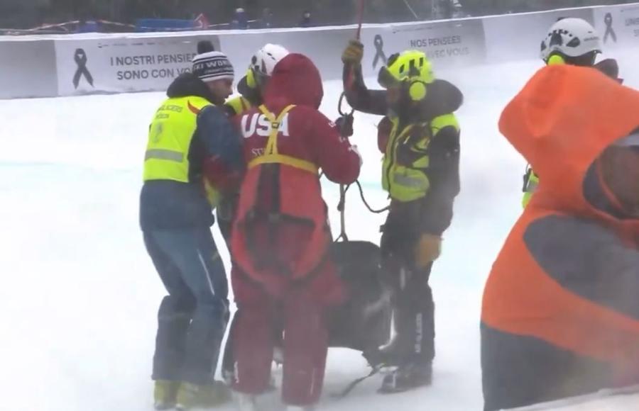 Lindsey Vonn, luată cu elicopterul de pe pârtie după un accident în ultimul concurs de coborâre dinaintea JO