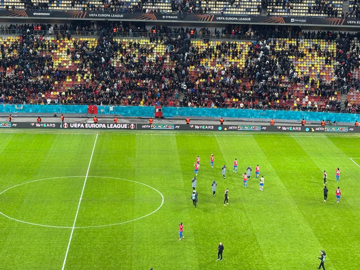 Ce s-a întâmplat imediat după FCSB - Fenerbahce » Gesturile care nu s-au văzut la TV