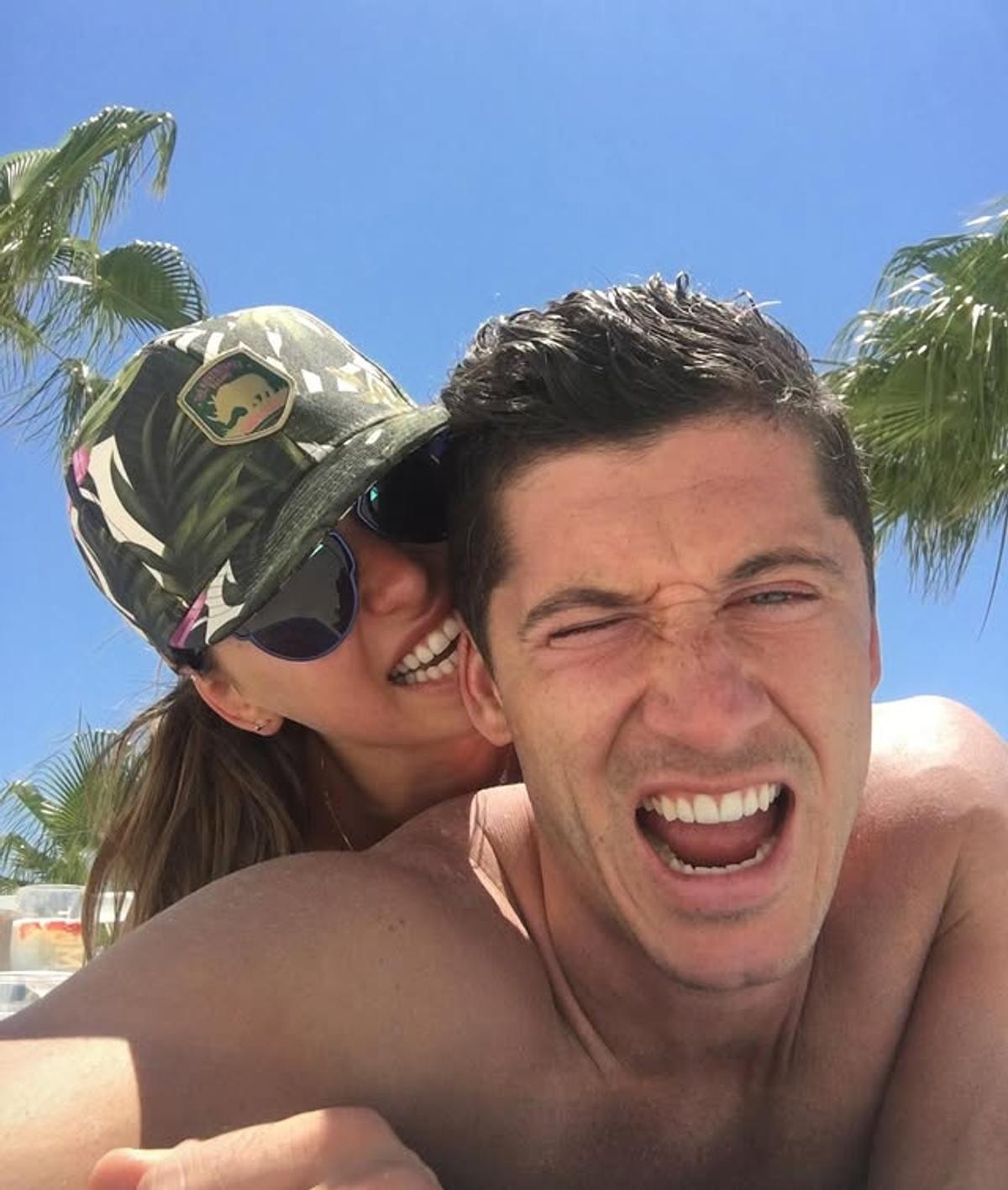 Soția lui Robert Lewandowski a dezvăluit detalii despre viitorul atacantului: „Probabil e ultimul an aici”