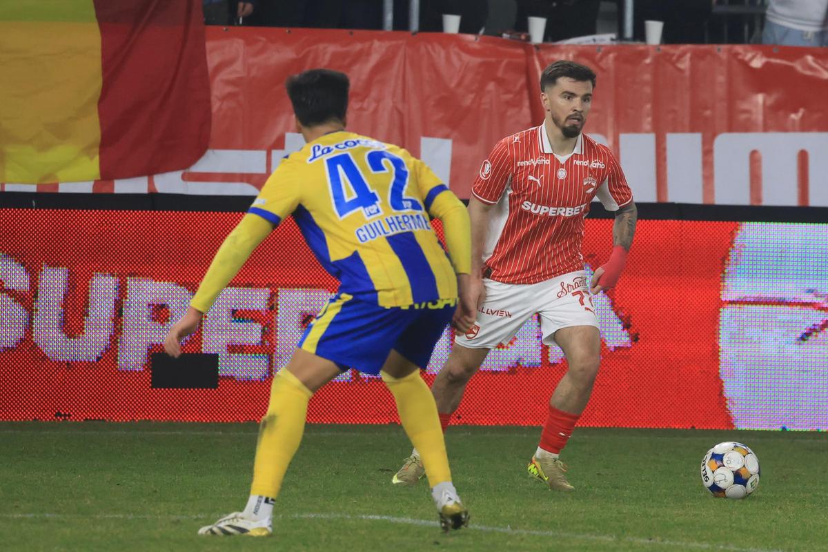 Veste proastă pentru Dinamo: titularul incontestabil s-a accidentat cu Petrolul » Cât va lipsi de pe teren