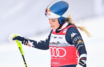 Lindsey Vonn, luată cu elicopterul de pe pârtie după un accident în ultimul concurs de coborâre dinaintea JO