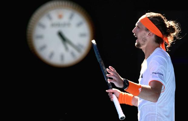 Alexander Zverev, explozie de furie în semifinala cu Carlos Alcaraz: „Mereu îi protejați pe ăștia doi!”