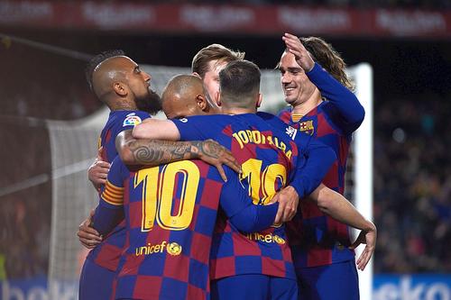 Leo Messi și colegii săi vor fi antrenați de Xavi din sezonul viitor // FOTO: Guliver/GettyImages