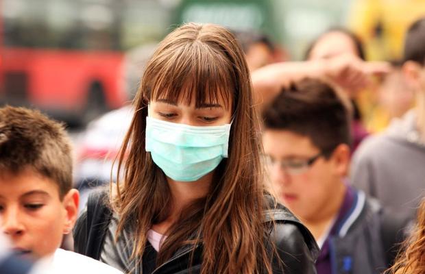 CORONAVIRUS / Nimeni nu și-a dat seama: anosmia, simptomul COVID-19 care apare la tineri