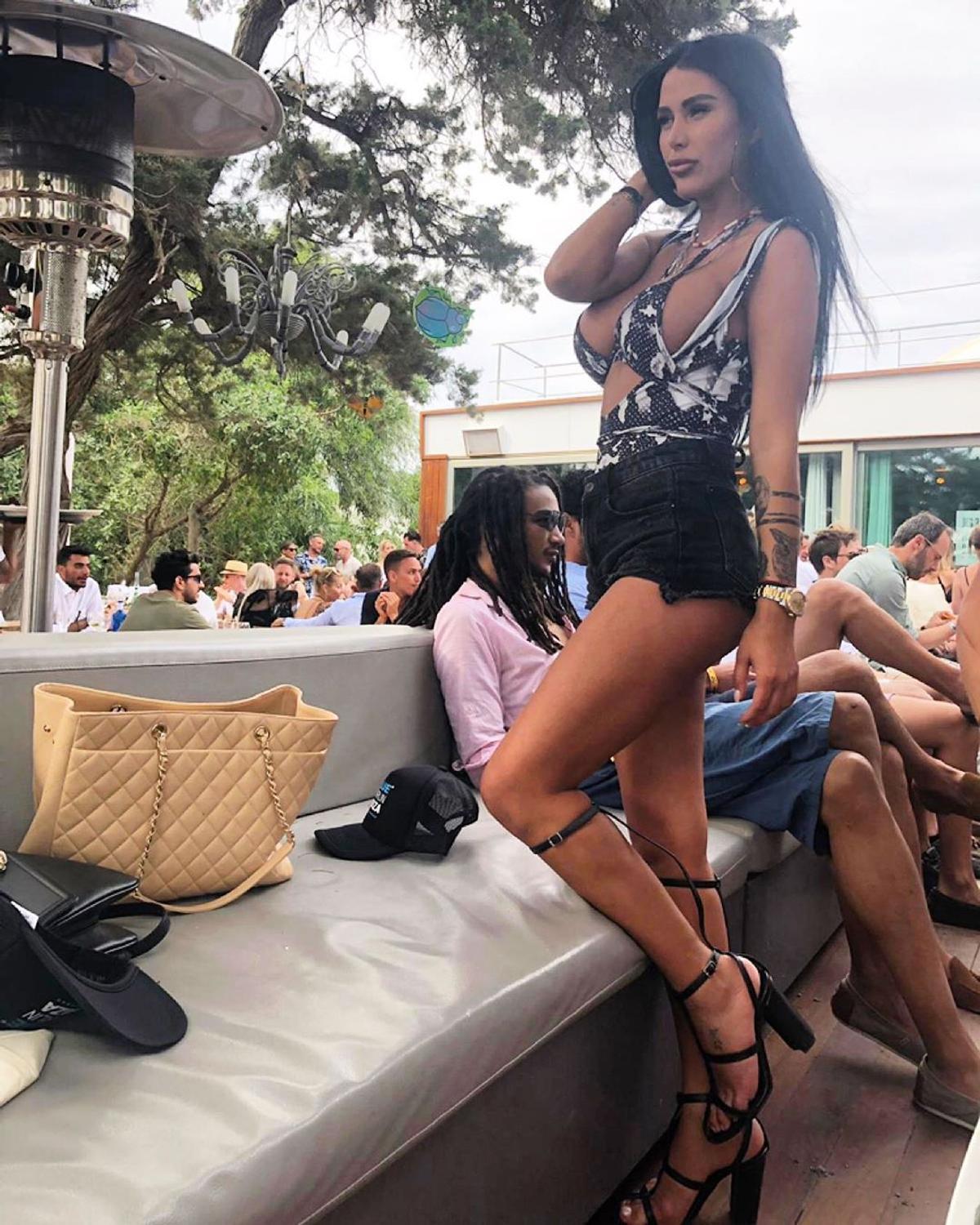 VIDEO + FOTO Daniela Crudu, răvășitoare pe Instagram! Cum se menține în formă