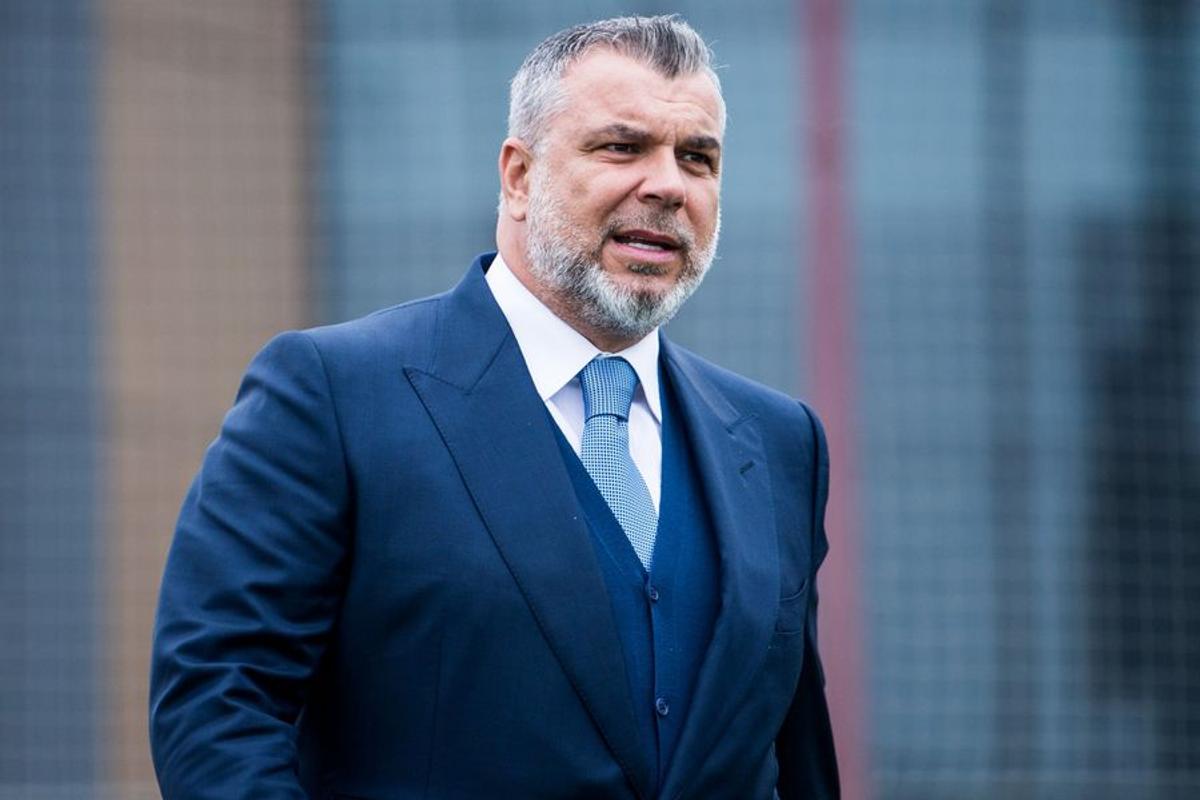 Cosmin Olăroiu suplimentează: 180 de porții de mâncare pe zi pentru medicii din prima linie de la spitalul „Victor Babeș” din București