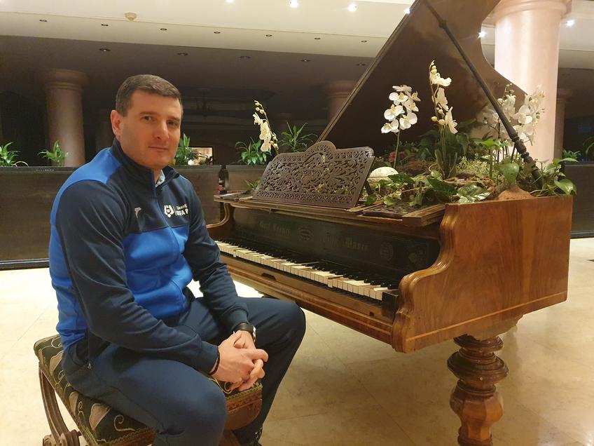Balint e antrenor la UTA din iulie 2019. Înainte, le-a mai pregătit pe Metaloglobus, Snagov, Csikszereda, ASA Tg. Mureș, Clinceni și Tărlungeni