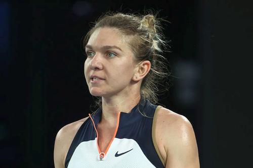 Simona Halep (29 de ani, 3 WTA) a dezvăluit de unde au pornit durerile la brațul drept care au făcut-o să se retragă de la Miami înaintea meciului cu Anastasija Sevastova (30 de ani, 57 WTA) din turul 3.
