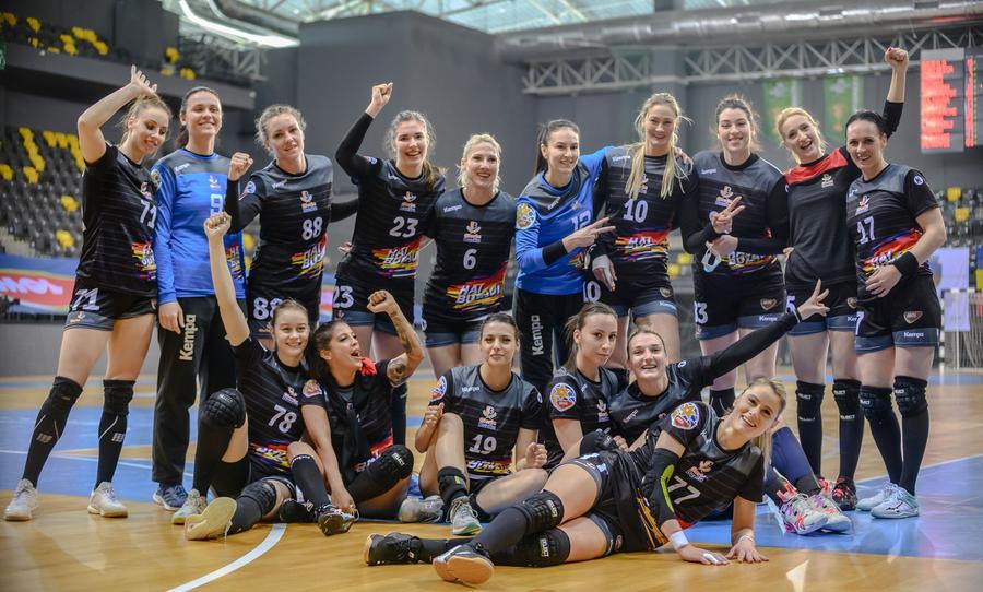 Gloria Buzău a obținut a 9-a victorie în 14 etape FOTO Dan Potor Schimbarea de antrenor de la Bistrița nu a adus șocul scontat! Buzăul câștigă la limită 23-22