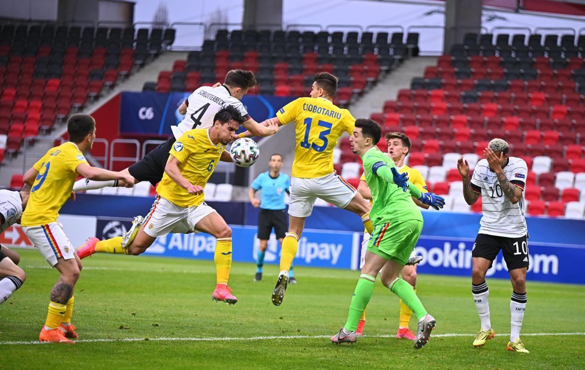 Panduru fără milă: „Nu putem să ducem niciun jucător U21 la echipa mare! Niciunul! Și mai avem o problemă”