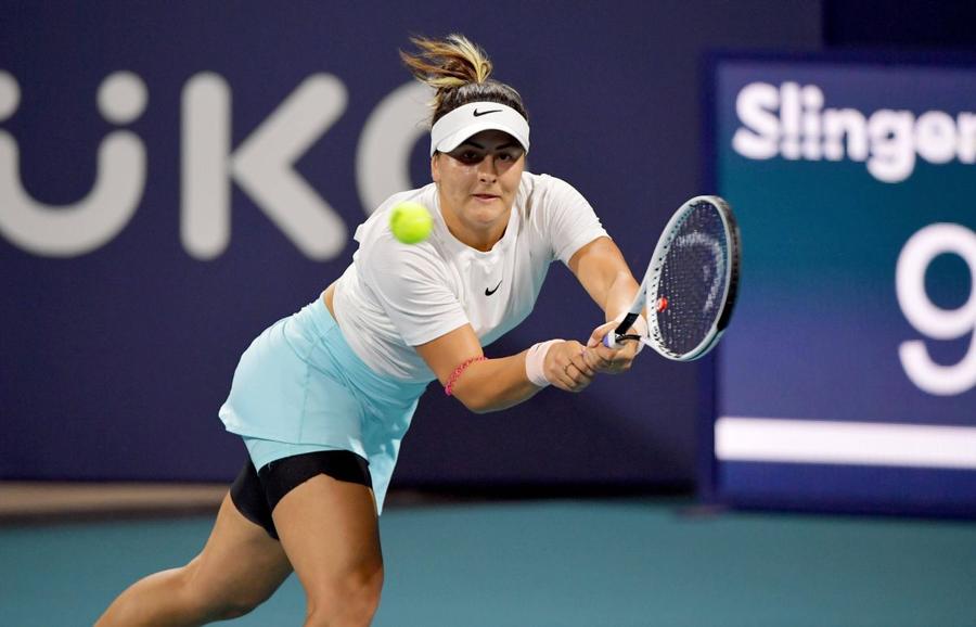 Bianca Andreescu în meciul cu Garbine Muguruza, foto: Imago Bianca – skanderbeg cu Muguruza