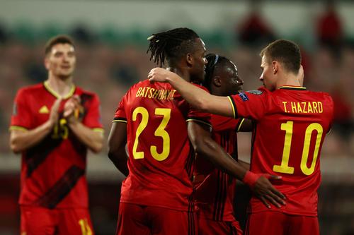 Olanda și Belgia au dat recital în preliminariile Campionatului Mondial. Luxemburg, al treilea stat membru Benelux, a fost aproape de un rezultat important împotriva Portugaliei, dar a cedat în final, scor 1-3.