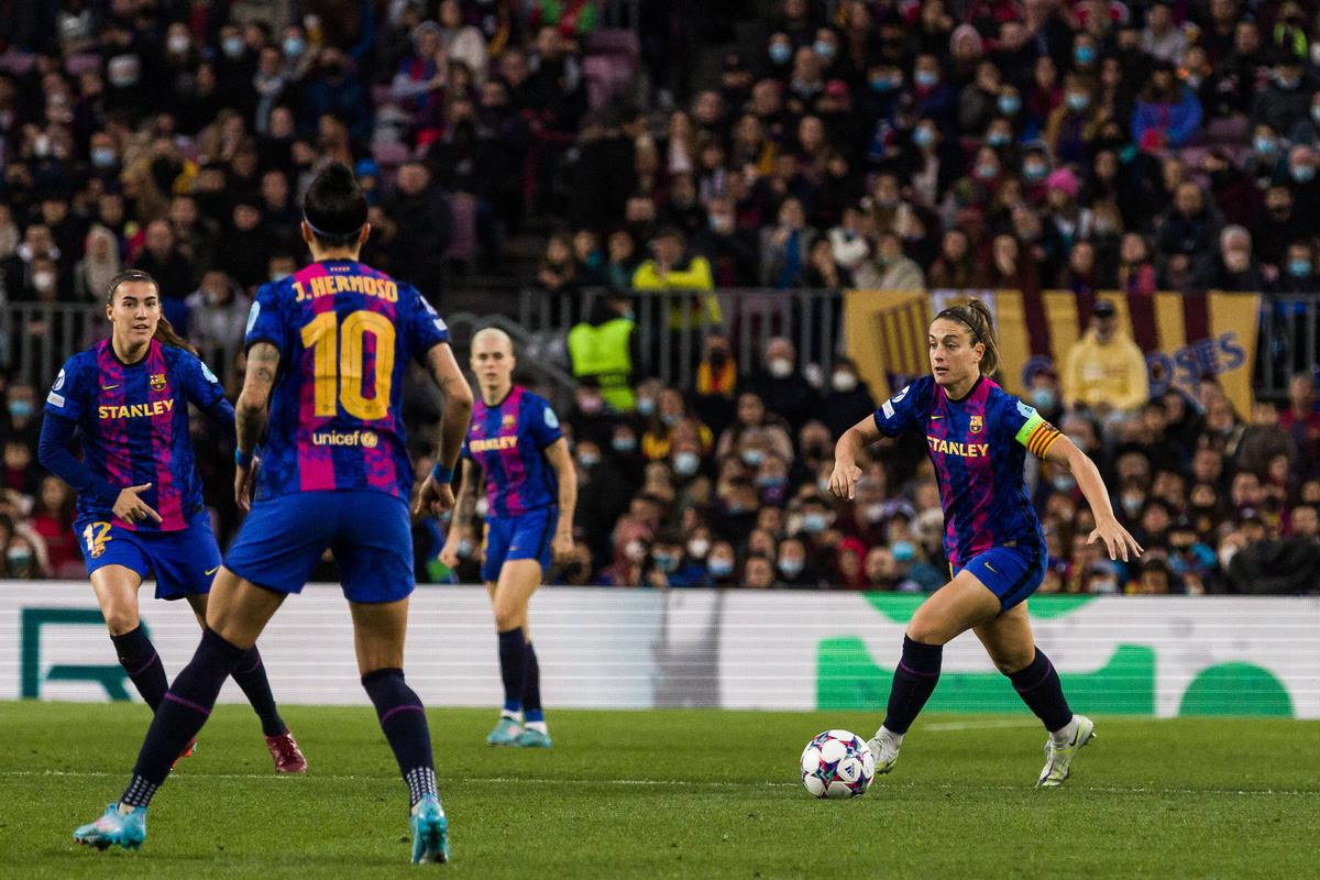 Record istoric la un meci de fotbal feminin » 91.553 de fani au fost pe Camp Nou la Barcelona - Real Madrid! Mai multi spectatori decât a avut echipa lui Xavi în acest sezon!
