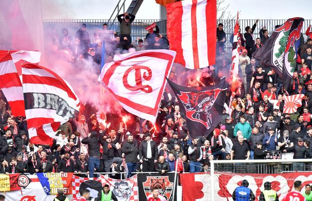 Dinamo primește 5.000 de bilete pentru meciul cu CSA Steaua » Cât va costa unul + Ironia PCH pentru rivală