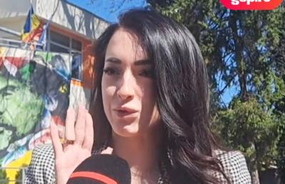Larisa Iordache a venit să le vorbească elevilor de liceu: „E secretul nostru, să nu spuneți nimănui” :)