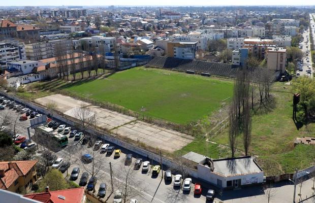 Buldozerele au intrat astăzi pe legendara arenă a României: „Mulțumim pentru toate amintirile”