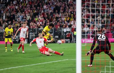 Bayern a pierdut cu Dortmund și titlul e aproape dat! De câte puncte mai are nevoie Leverkusen în 7 meciuri