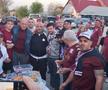 Dan Șucu mănâncă parizer alături de suporteri, înainte de Universitatea Craiova - Rapid (foto: Marius Mărgărit/GSP)