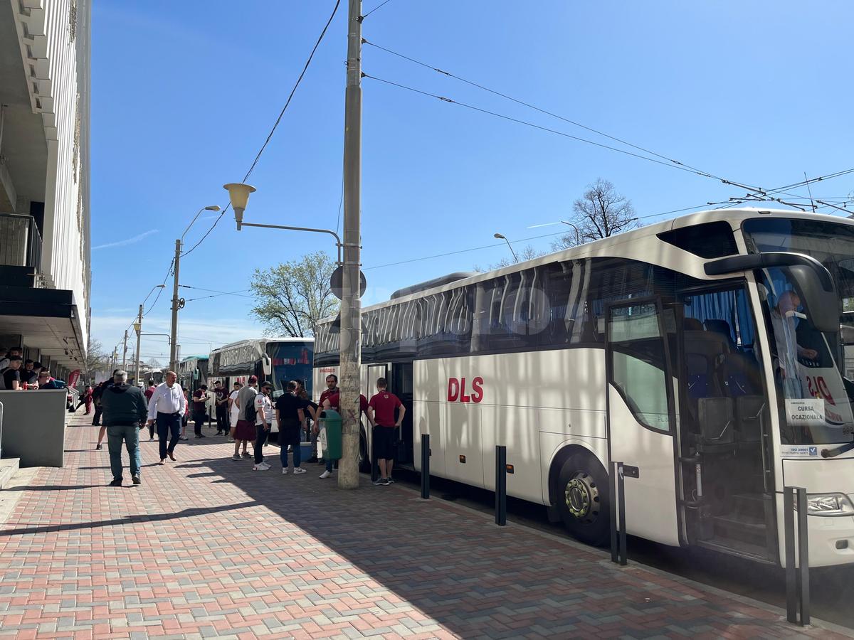 Ce a făcut Dan Șucu la finalul meciului care a spulberat șansele Rapidului la titlu » Reporterii GSP au oferit toate detaliile, pas cu pas, din deplasarea de la Craiova