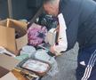 Dan Șucu mănâncă parizer alături de suporteri, înainte de Universitatea Craiova - Rapid (foto: Marius Mărgărit/GSP)