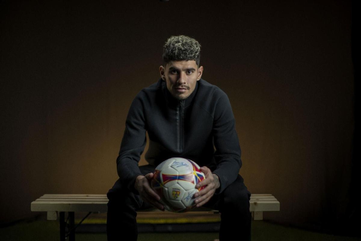 Pe 17 mai va fi lansat filmul despre calificarea României la EURO 2024 » 5 detalii despre „În inima Naționalei”: 22 de interviuri și filmări în 8 țări!