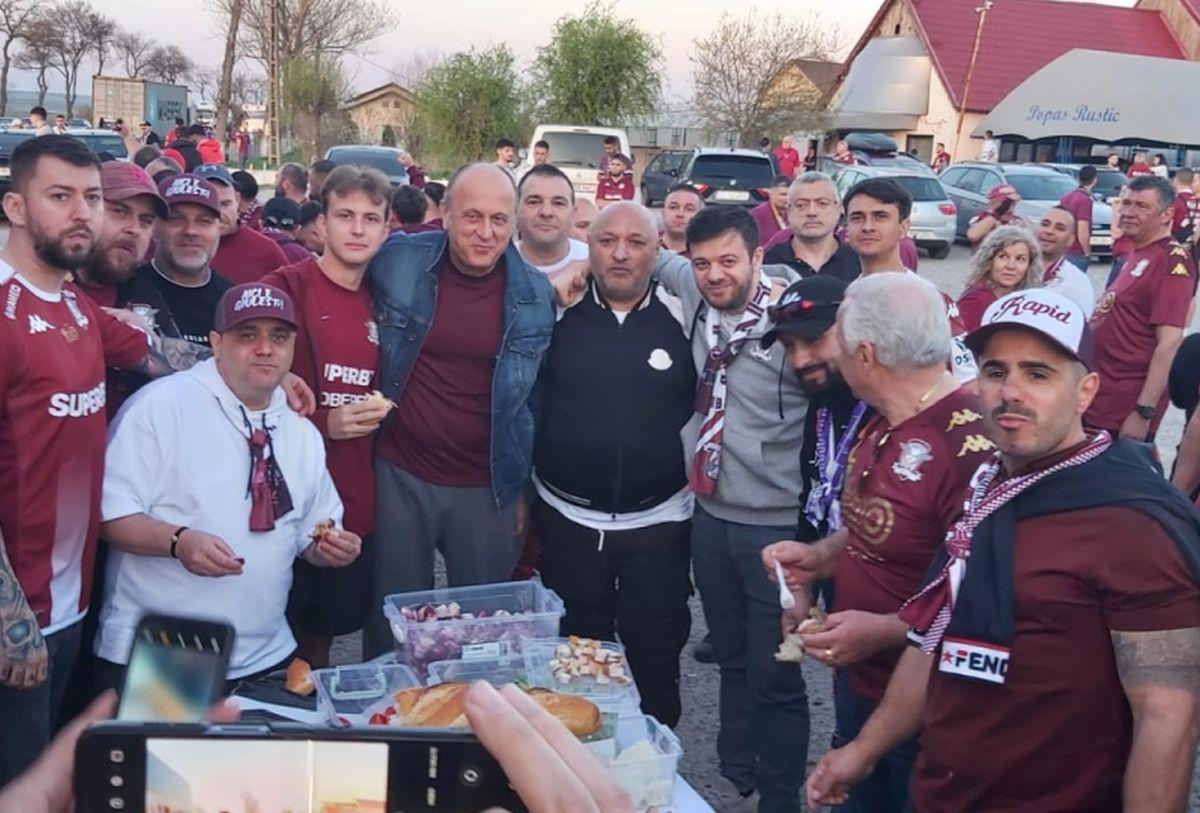Imagini fabuloase cu Dan Șucu! Fanii au întins masa pe o mașină, la o benzinărie, patronul a mâncat parizer alături de ei