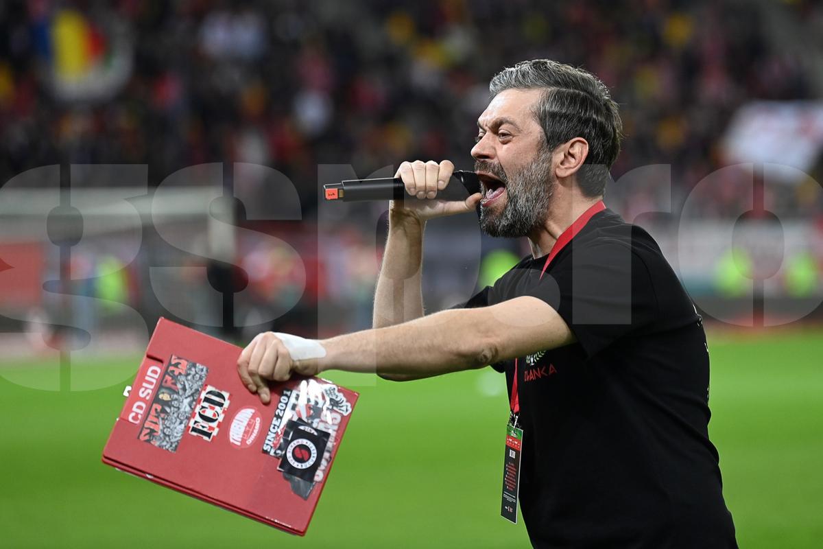 Dinamo - FCSB, imagini dinainte de meci + mesaje afișate în stadion