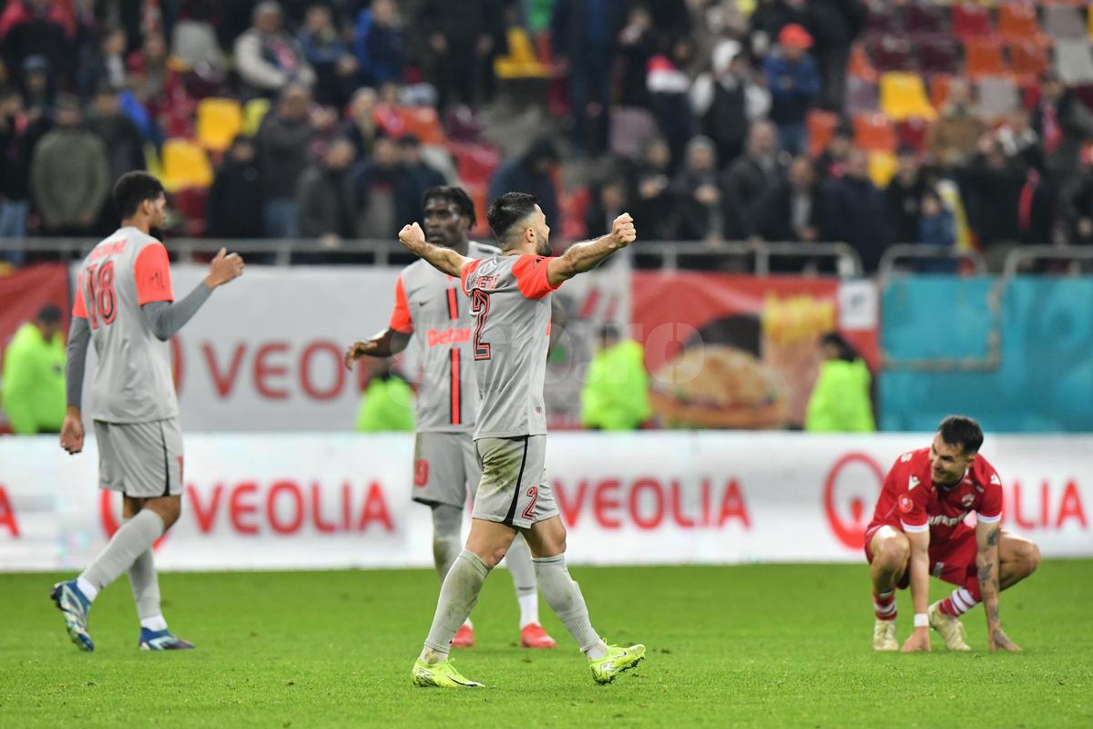 Imagini spectaculoase de la finalul derby-ului Dinamo - FCSB