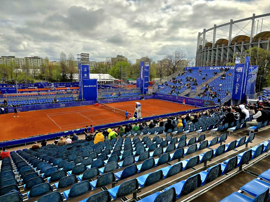 La Centrul National de Tenis au început duminica meciurile din calificări FOTO Tiriac OPpen „Vă imaginați că domnul Țiriac ar fi spus ceva” » Interviu-eveniment cu directorul turneului, Cosmin Hodor! Cerințele pe care le-a avut ATP pentru București: „Perioadă bulversantă!”
