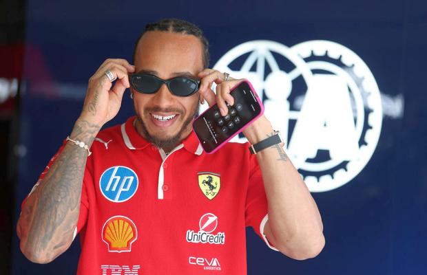 Sponsorul Ferrari a dat lovitura după aducerea lui Lewis Hamilton » Profit de 8 ori mai mare