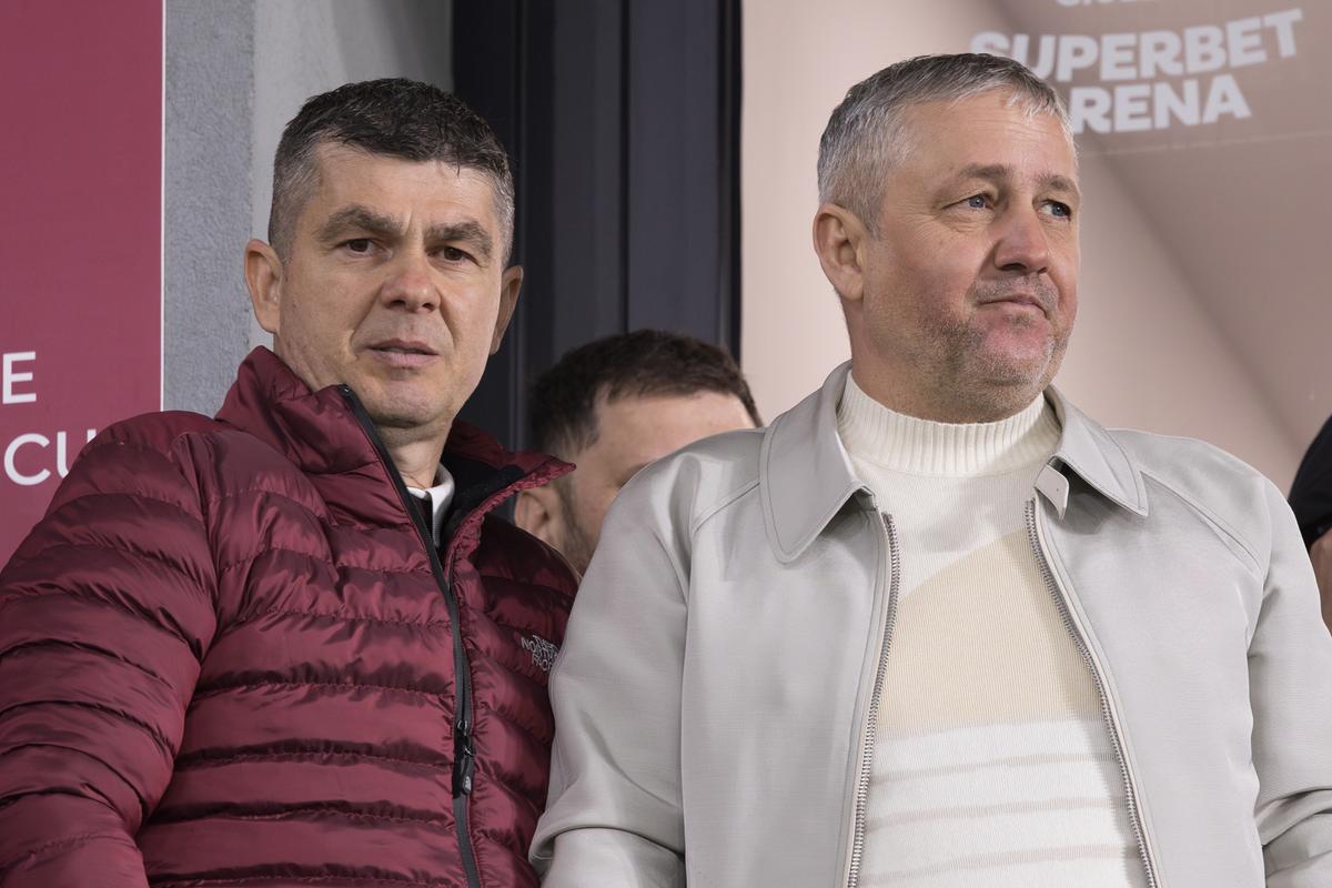 Mihai Rotaru, în tribune la Rapid - Universitatea Craiova 1-2