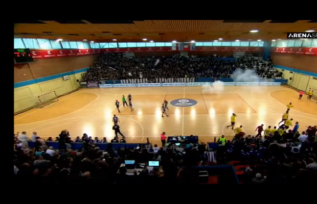Haos în handbalul european! Explozii în sala lui Partizan, adversarii au fugit înainte de startul meciului