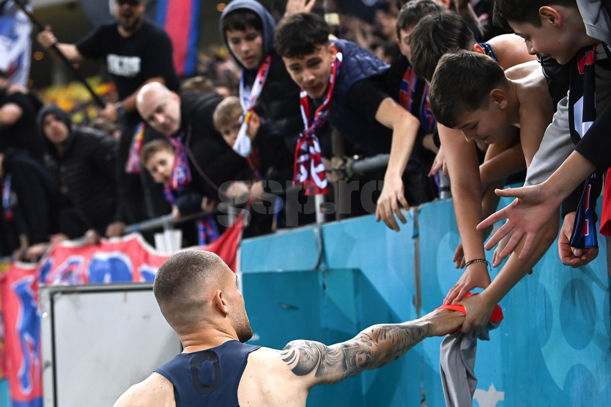 Cornel Dinu îl face pachet pe un titular al lui FCSB: „Visa cât de groasă e linia de 6 metri”