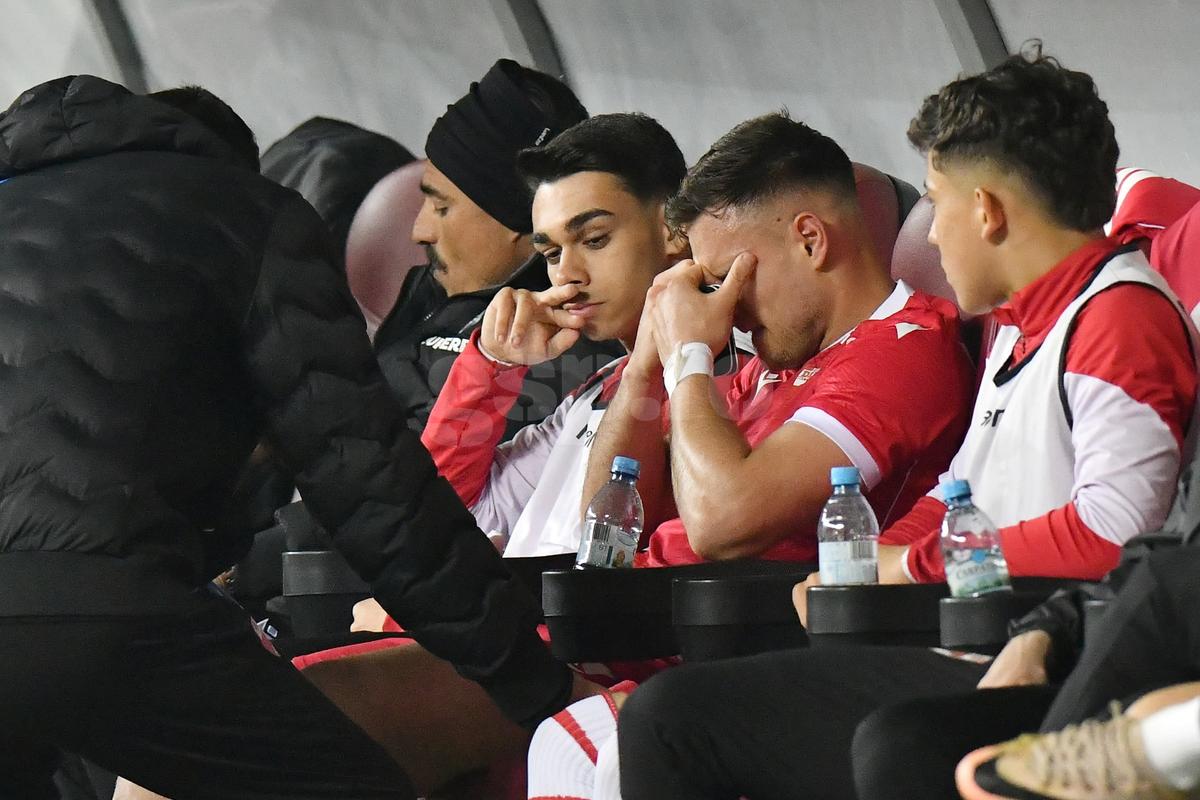 Dinamo a făcut implozie în 10 minute cu FCSB » Dărâmat, Politic a izbucnit în lacrimi pe margine